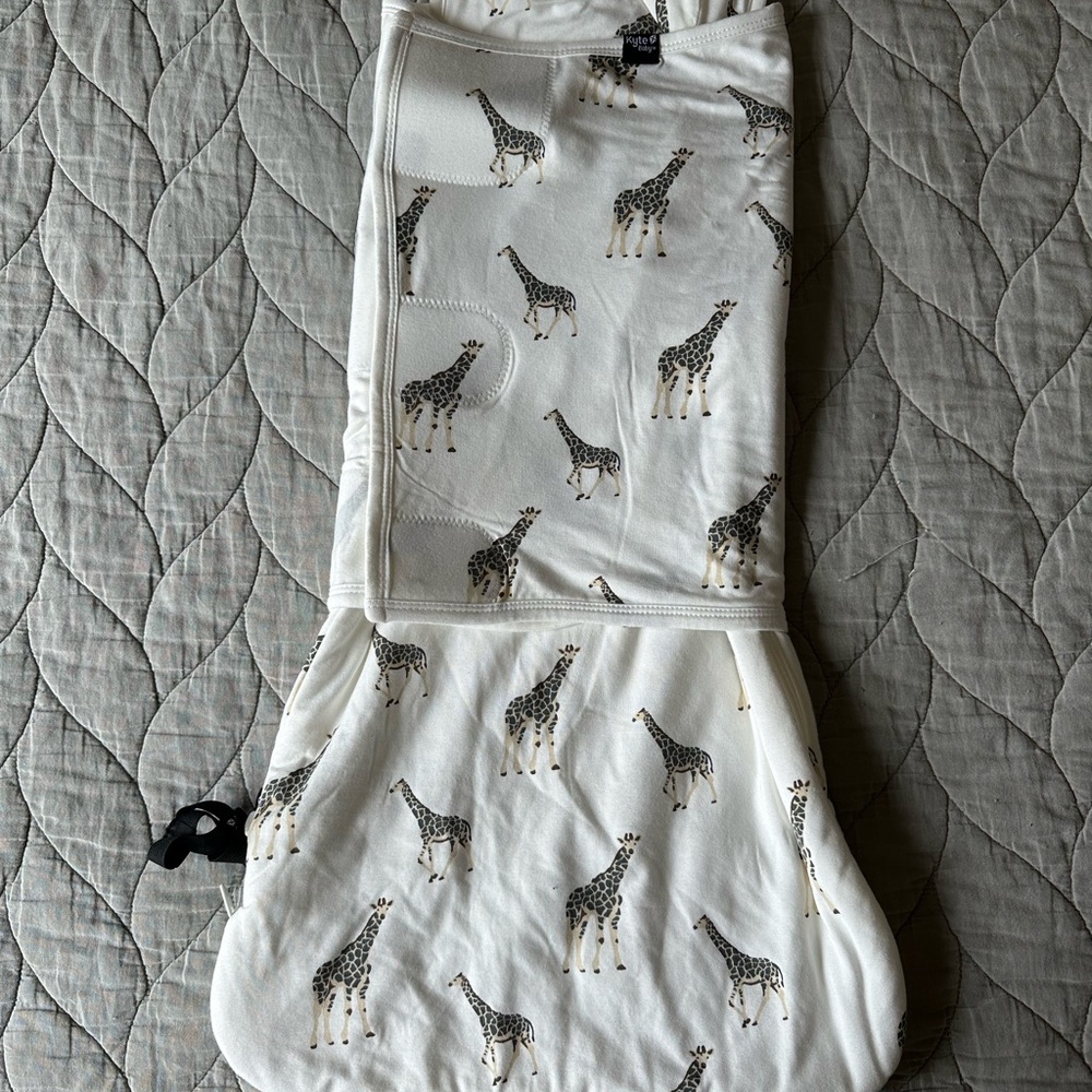 Kyte Baby Sleep Bag Swaddler in Giraffe